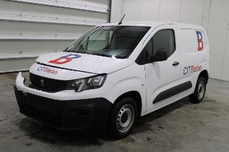 Unfallwagen Peugeot Partner  2023/8