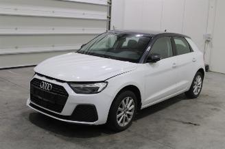 damaged passenger cars Audi A1  2020/1