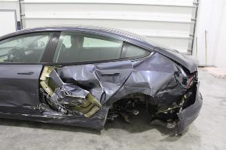 Tesla Model 3  picture 5