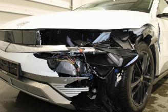 Hyundai Ioniq  picture 5