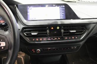 BMW 1-serie 116 picture 25