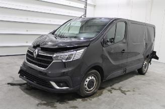 disassembly passenger cars Renault Trafic  2022/3