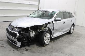 Vrakbiler auto Skoda Octavia  2022/9