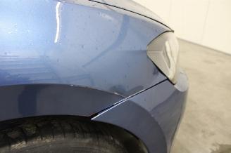 Volkswagen Golf  picture 17