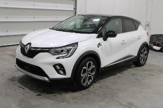 Damaged car Renault Captur  2020/12