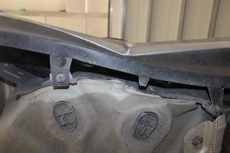 Peugeot 208  picture 19