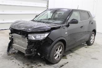 disassembly passenger cars Ssang yong Tivoli  2023/8