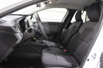 Renault Clio  picture 10