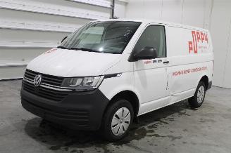 Schadeauto Volkswagen Transporter T6 2023/5