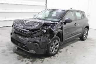 krockskadad bil auto Jeep Avenger  2024/2