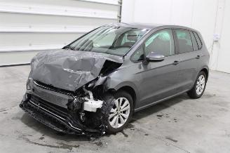 rozbiórka samochody osobowe Volkswagen Golf  2018/3