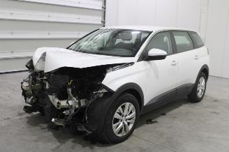 Coche siniestrado Peugeot 5008  2020/2