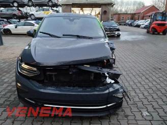 Salvage car Volkswagen Tiguan Tiguan (AD1), SUV, 2016 / 2024 1.5 TSI 16V Evo BlueMotion Technology 2023/10