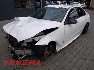 Coche siniestrado Mercedes C-klasse C (W206), Sedan, 2021 C-200 1.5 EQ Boost 4-Matic 2024/1