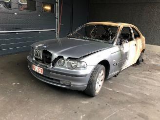 Coche siniestrado BMW 3-serie 3 serie Compact (E46/5) 2004/1