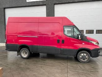 Coche siniestrado Iveco Daily 3diesel - 3000cc 2016/1