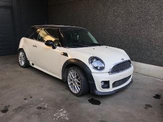 Autoverwertung Mini Cooper (R56) Hatchback 2006 / 2013 1.6 Cooper D 16V Hatchback  Diesel 1.598cc 82kW (111pk) FWD 2011/6