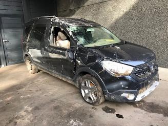 Autoverwertung Dacia Dokker Dokker (0S) MPV 2020 1.3 TCE 100 MPV  Benzine 1.332cc 75kW (102pk) FWD 2020/1