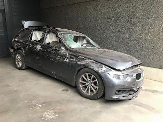 Purkuautot passenger cars BMW 3-serie Touring (F31) Combi 2012 / 2019 318d 2.0 16V Combi/o  Diesel 1.995cc 100kW (136pk) RWD 2017/9