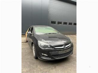 Autoverwertung Opel Astra  2015/4