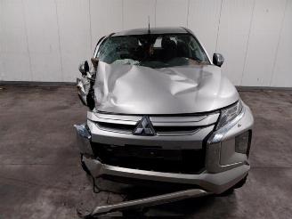 demontáž osobní automobily Mitsubishi L-200 L-200, Pick-up, 2014 2.2 DI-D 4WD 2020/8