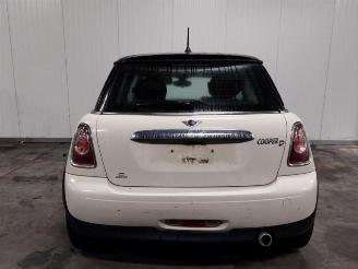 Coche siniestrado Mini Cooper Mini (R56), Hatchback, 2006 / 2013 1.6 Cooper D 16V 2011/10