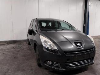 Auto da rottamare Peugeot 5008 5008 I (0A/0E), MPV, 2009 / 2017 1.6 HDiF 16V 2013