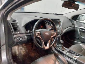 Hyundai I-40  picture 9