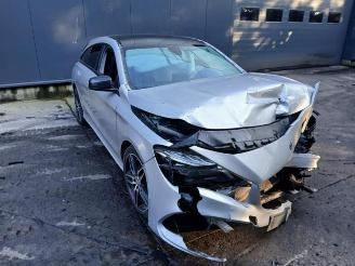 Coche siniestrado Mercedes Cla-klasse CLA (117.3), Sedan, 2013 / 2019 1.5 CLA-180 CDI, 180 d 16V 2018/2