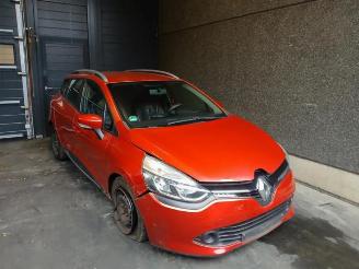 Dezmembrări autoturisme Renault Clio Clio IV Estate/Grandtour (7R), Combi 5-drs, 2012 / 2021 0.9 Energy TCE 90 12V 2015/9