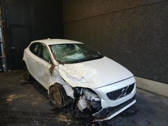 demontáž osobní automobily Volvo V-40 V40 (MV), Hatchback 5-drs, 2012 / 2019 2.0 D2 16V 2018