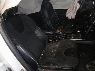 Volvo V-40 V40 (MV), Hatchback 5-drs, 2012 / 2019 2.0 D2 16V picture 14