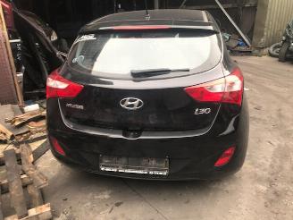 demontáž osobní automobily Hyundai I-30 DIESEL - 1600CC - 6VIT 2016/1