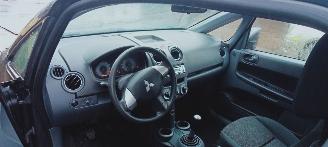 Mitsubishi Colt  picture 8