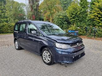 krockskadad bil auto Volkswagen Caddy 2.0 TDI 90KW 5 Stoelen Navi 2021/6