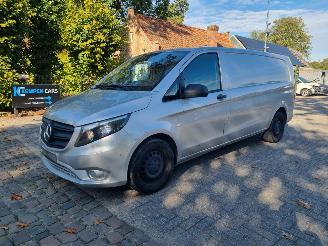 damaged passenger cars Mercedes Vito 116 CDI Aut Extra lang 2023/4