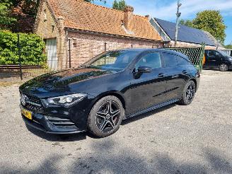 Vaurioauto  passenger cars Mercedes Cla-klasse CLA 200 DCT AMG Line Led Stoelver Navi 2021/5