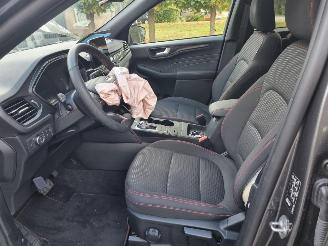 Ford Kuga 2.5i Hybrid ST-LINE Stoelverw. picture 17