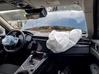 Lynk & Co 01 1.5 Plugin Hybr Pano Navi picture 15