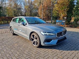 Schadeauto Volvo V-60 T6 AWD Recharge 2022/6