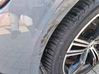 Volvo V-60 T6 AWD Recharge picture 9