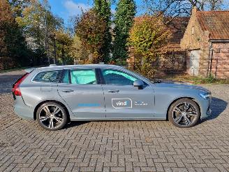 Volvo V-60 T6 AWD Recharge picture 2