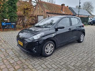 Voiture accidenté Hyundai I-10 1.0 Premium Navi Airco Camera 2025/9