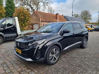 krockskadad bil auto Peugeot 5008 Puretech 130 Allure Pack 7 Pers. Navi Camera 2021/2