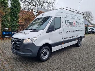 Schadeauto Mercedes Sprinter Pro 315 CDI Aut Navi Camera 2025/9