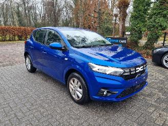 uszkodzony samochody osobowe Dacia Sandero 1.0 TCe 90 Airco Camera 2024/4