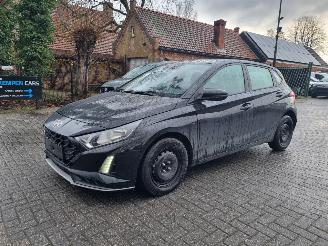 Vaurioauto  passenger cars Hyundai I-20 1.0 T-GDI Automaat DCT Airco Camera 2024/7