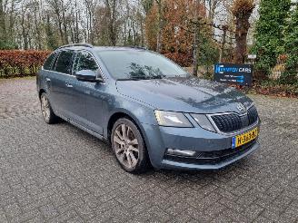 Coche accidentado Skoda Octavia 1.6 TDI Aut. Airco Navi Stoelverw 2020/1