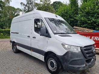 Vaurioauto  commercial vehicles Mercedes Sprinter 315 CDI L2 H2 Airco 2022/6