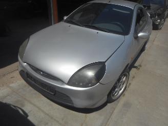 Coche siniestrado Ford Puma  2000/1